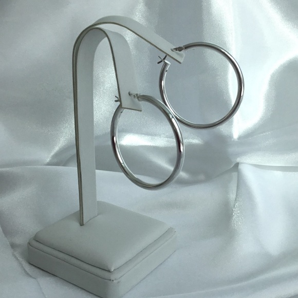 Sterling 3mm Round Tube Hoop Earrings - Picture 13 of 16